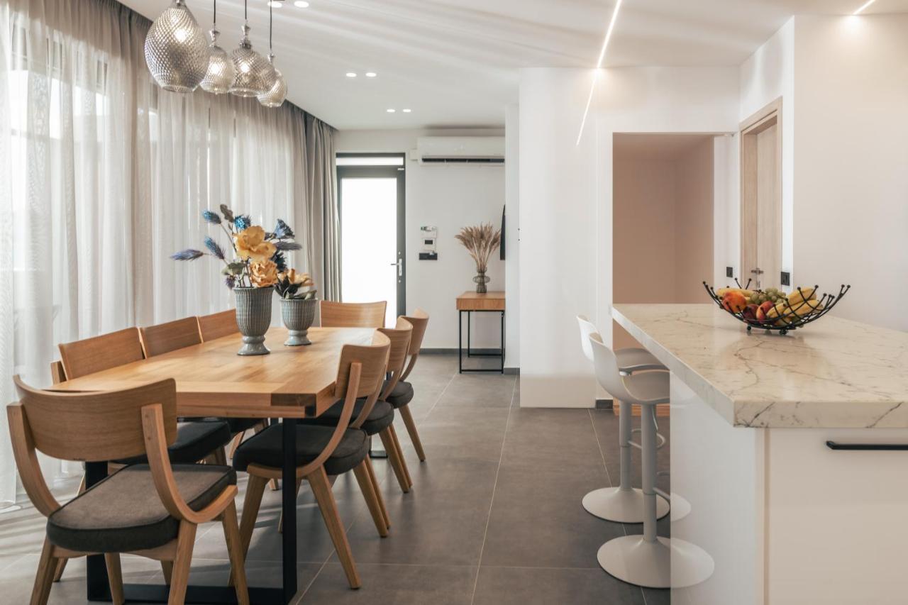 Nerea Seafront Villa, A Pristine Retreat, By Thinkvilla Ακρωτήρι Εξωτερικό φωτογραφία